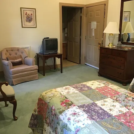 Oak Valley Inn And Suites-2