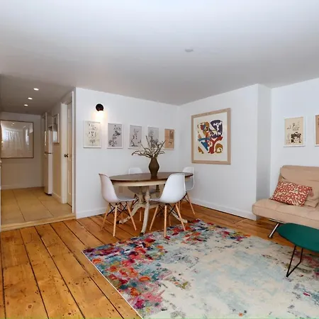 Chelsea 2 Bedroom Garden Apartment In Townhouse-3