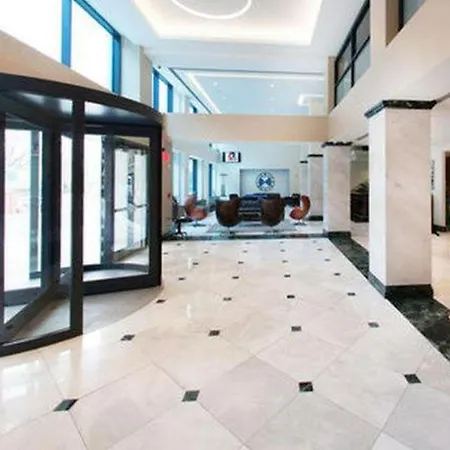 Comfort Inn & Suites - Kew Gardens Near La Guardia Airport-3