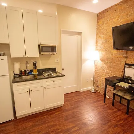 Studio Plus - 2 Bedroom Apartment In Midtown-3