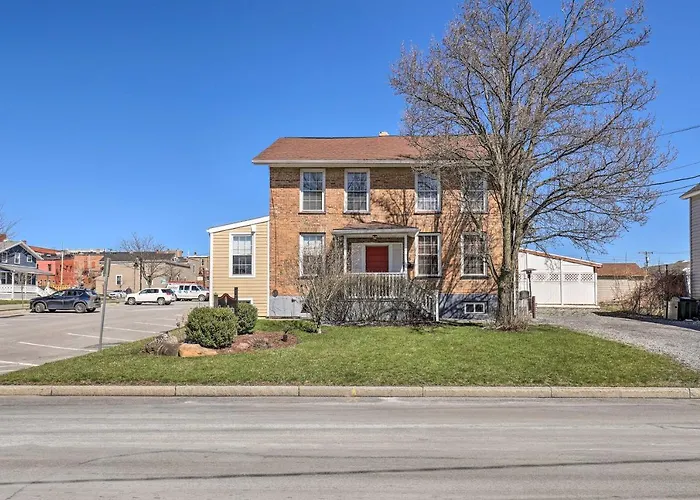 Downtown Canandaigua Apt 1 Mi To Lake And Pier!