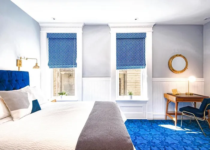 Pet friendly The Hudson Whaler Hotel