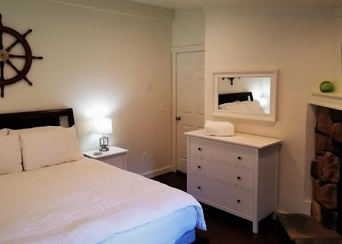 Pet friendly The Ledges Resort & Marina Alexandria Bay