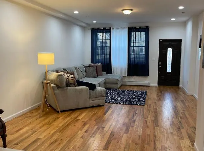 Huisdiervriedelijke Luxury 2-Bedroom And 2-Bathroom No Kitchen New York