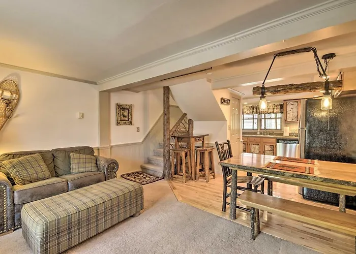 Townhome W/ Deck: Walk To Mirror Lake & Main St! Lake Placid