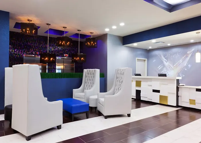 Boutique Fairfield Inn & Suites By Marriott New York Queens/Queensboro Bridge