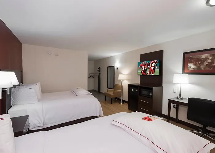 Red Roof Inn Plus+ Poughkeepsie Spackenkill