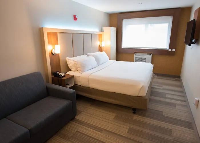 Best Western Roslyn-Long Island Hotel