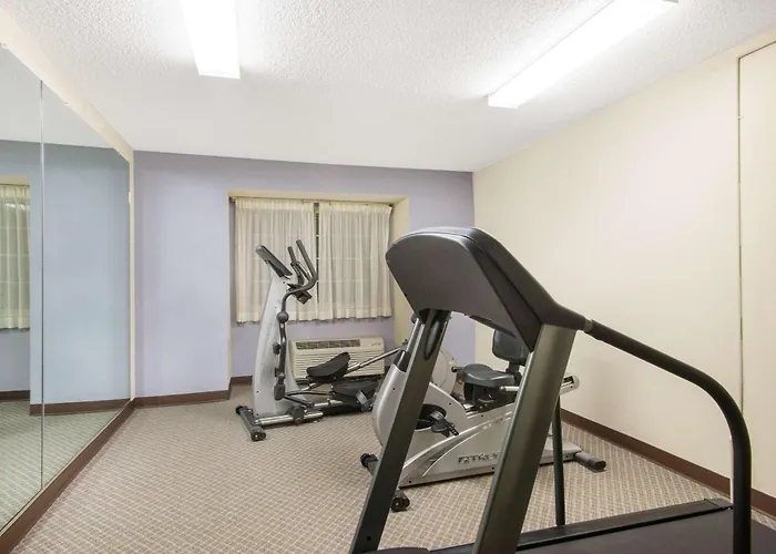 Microtel Inn & Suites By Wyndham Seneca Falls