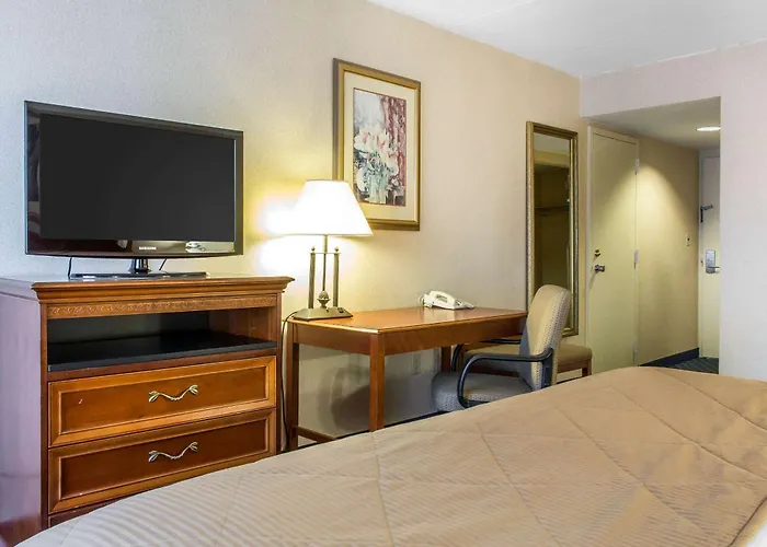 Clarion Hotel & Conference Center Ronkonkoma