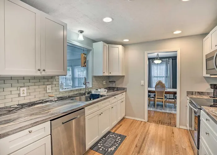 Pet friendly Family-Friendly Syracuse Home With Private Yard
