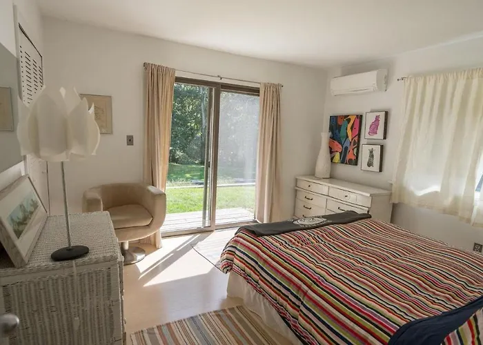 Montauk Water Walk Villa with Pool