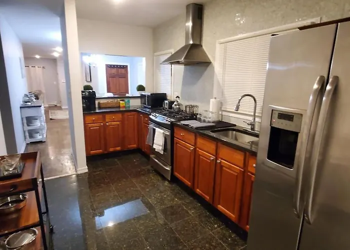 Quiet 3 Bedroom Apartment In Private Home Nueva York