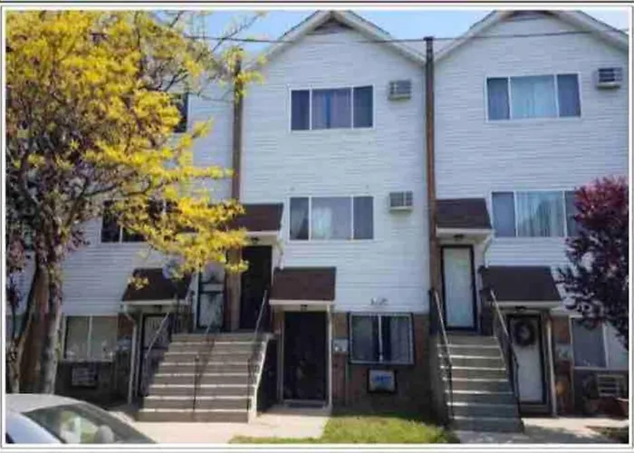 Oasis Stay Ny, 2Br Cozy Home In A 2Family House, 18Min From The City New York che accetta animali