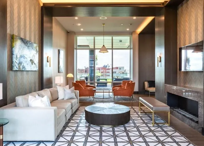 Condo Like Views Luxurious Get Away New York