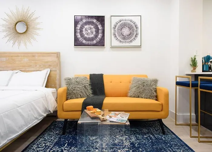 1597-8 Luxury Studio Upper East Side W&D New York
