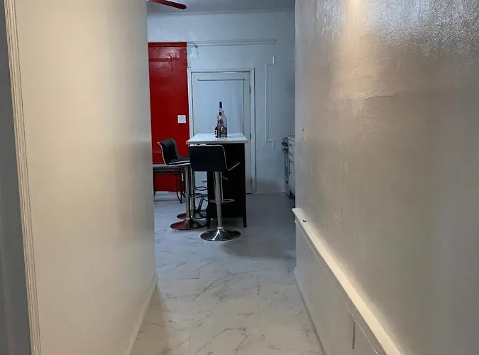 Pet friendly Un4Vailable Apartment New York