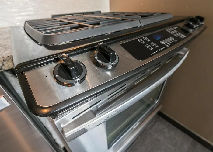 Beautiful 3 Bedroom With Private Balcony Nueva York