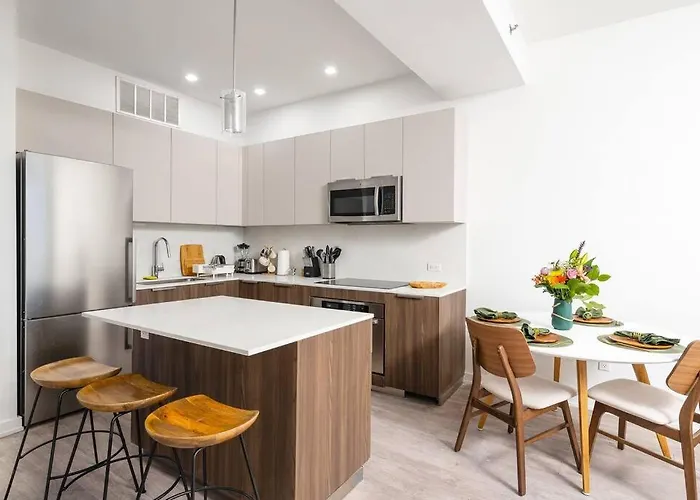 Cozy Two-Bedroom Apartment In Financial District New York