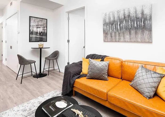 3 Bd/2 Ba Apartment In Manhattan, Gym, Rooftop New York