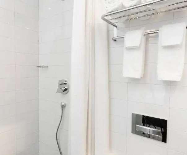 Times Square 2 Bedroom Apartment New York