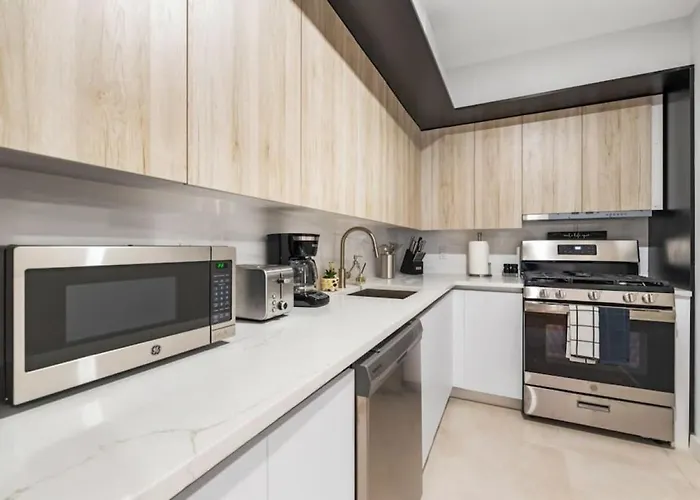 3Br Penthouse With Massive Private Rooftop New York