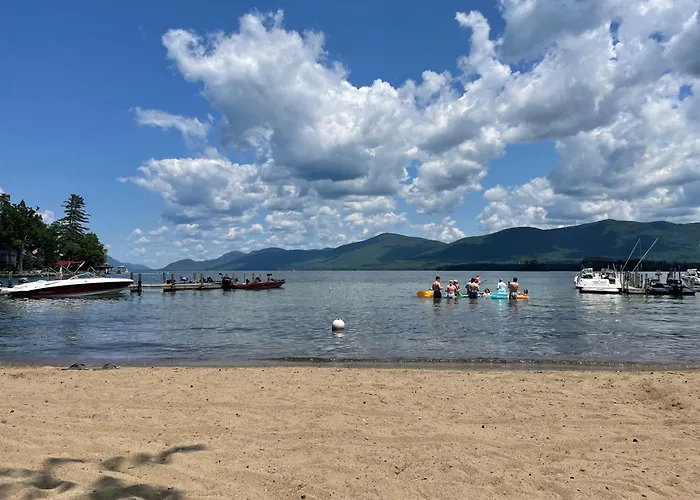Pet friendly Hill View Motel And Cottages Lake George