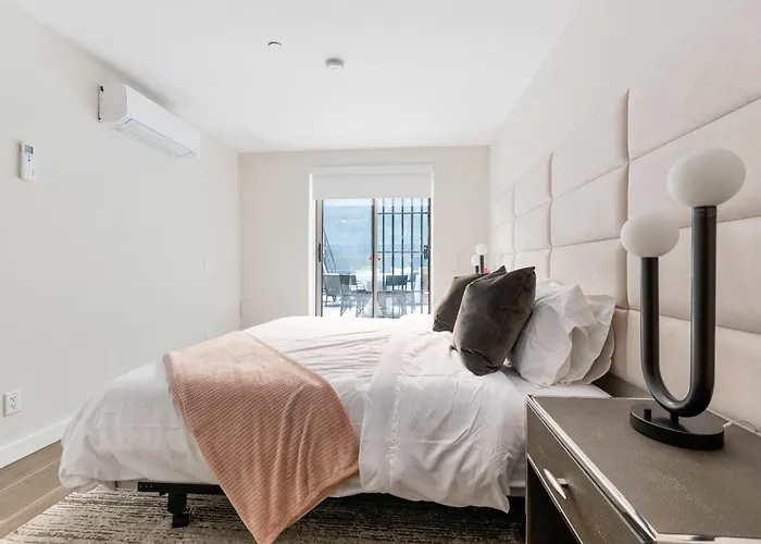 Appartamento Unbeatable 3Br With Private Patio In Upper East Side New York che accetta animali