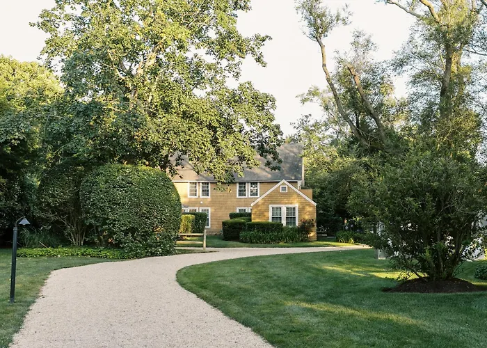 The Roundtree, Amagansett Hotel