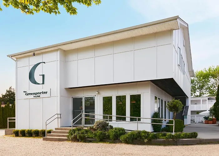 Greenporter Hotel