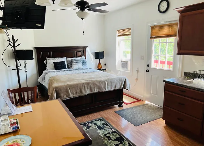Micosta Leisure Inn Hudson