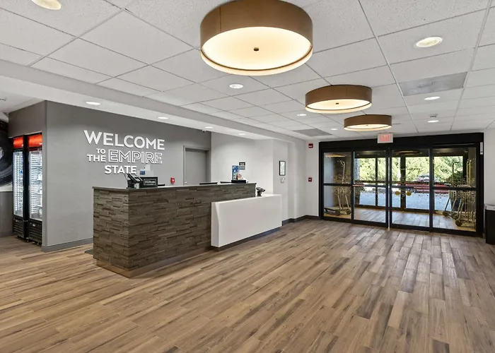 Hampton Inn & Suites Lake George