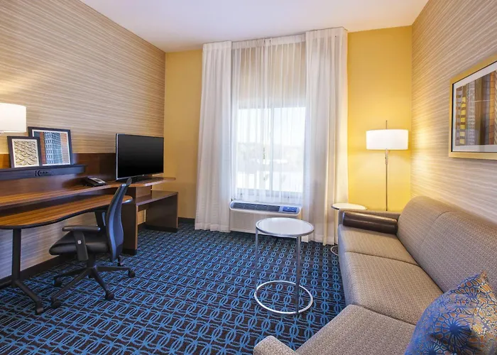Fairfield Inn & Suites By Marriott Plattsburgh