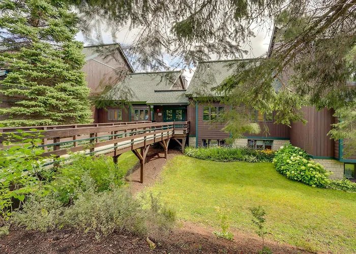 Lake Placid Condo W/ Patio - Walk To Beach! acceptant les animaux