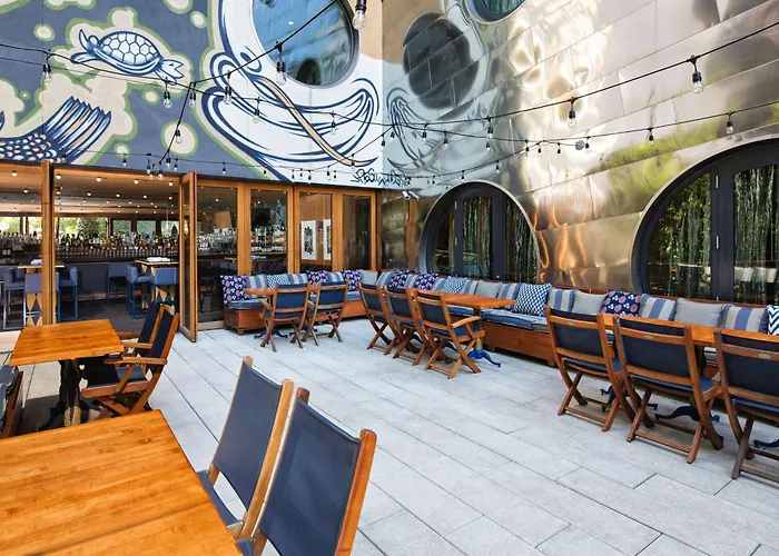 Hotéis perto de 1 World Trade Center