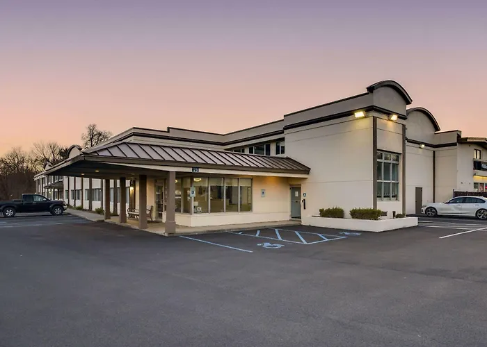 Days Inn By Wyndham Albany Suny