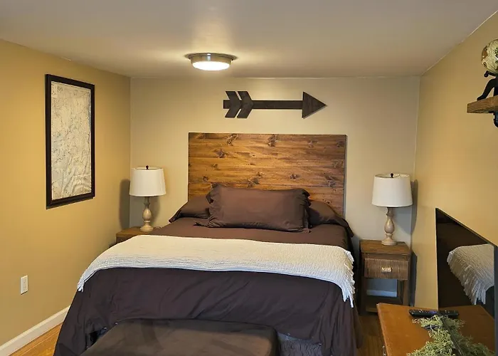 Robins Nest Hotel Saranac Lake