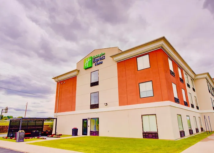 Holiday Inn Express Hotel & Suites Chester By Ihg