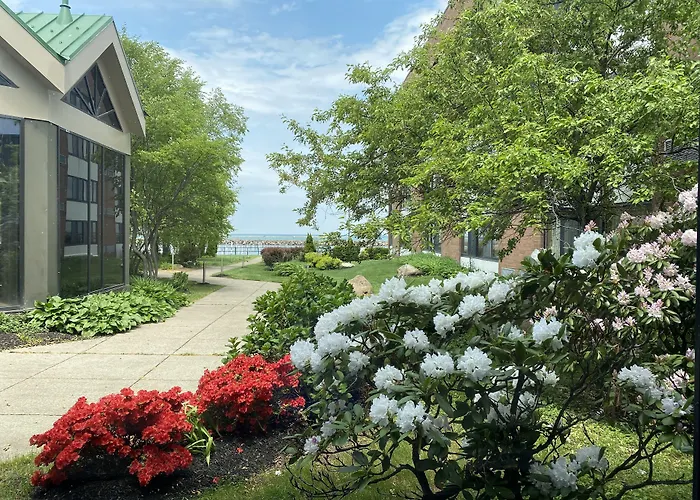 Clarion Hotel Conference Center On Lake Erie Dunkirk