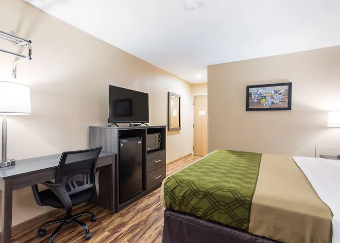 Pet friendly Econo Lodge Painted Post - Corning
