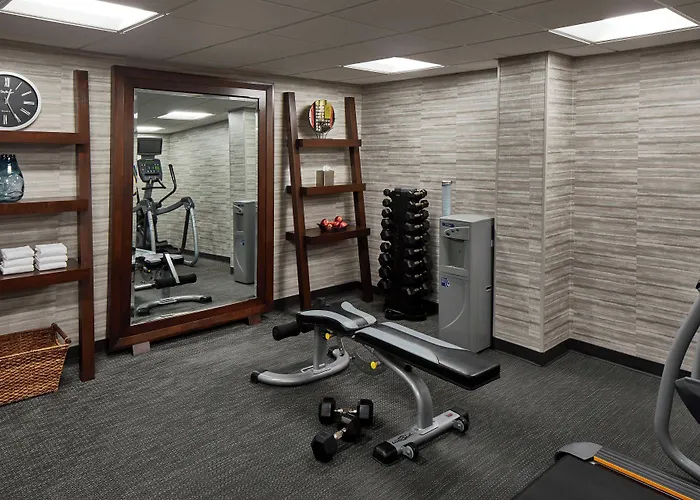 Courtyard By Marriott Albany Thruway Hotel