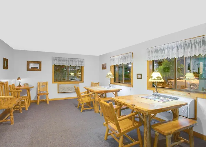 Super 8 By Wyndham Lake George/Warrensburg Area