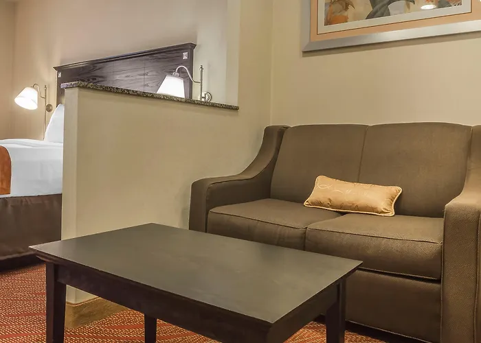 Comfort Inn & Suites Laguardia Airport New York