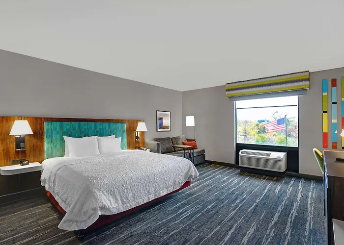 Hampton Inn Utica