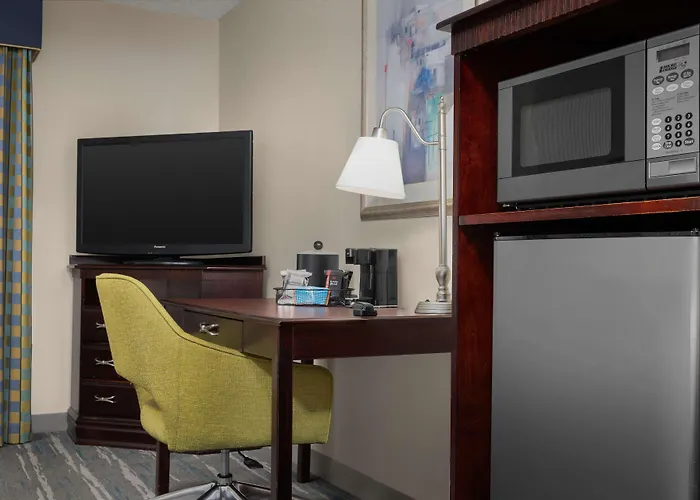 Hampton Inn Syracuse Clay Liverpool