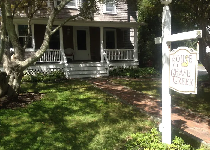 House On Chase Creek Bed & Breakfast Shelter Island Heights