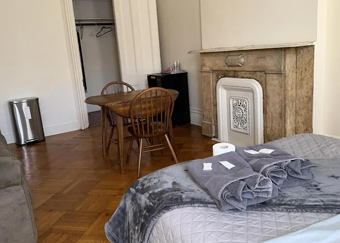New York City Guest House 2