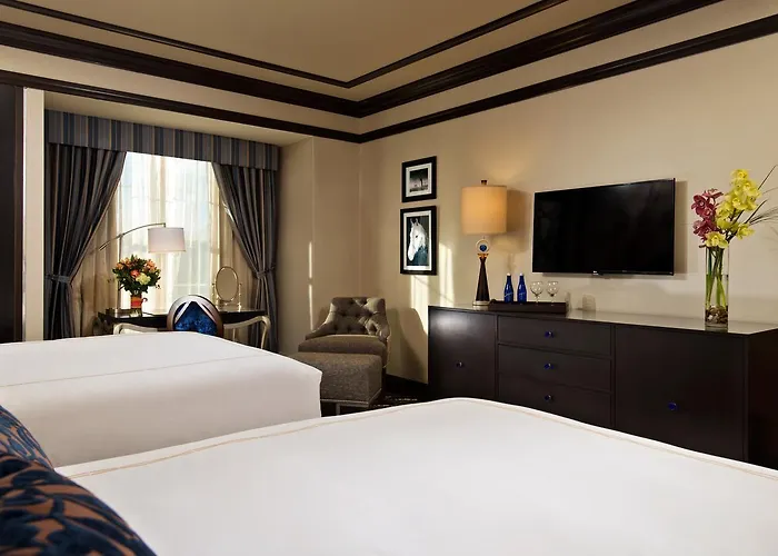 Saratoga Springs hotels near Saratoga Paint and Sip Studio