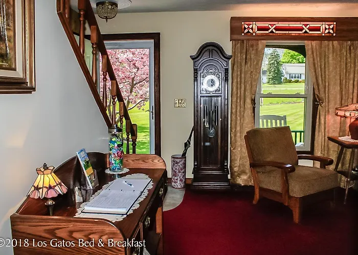 Penn Yan hotels near The Arts Center of Yates County