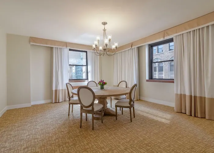 Hotéis perto de Macy's Herald Square